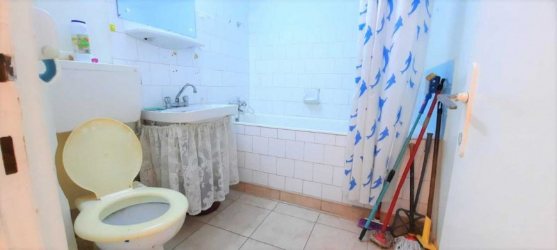 Apartament 2 camere, semidecomandat, nemobilat