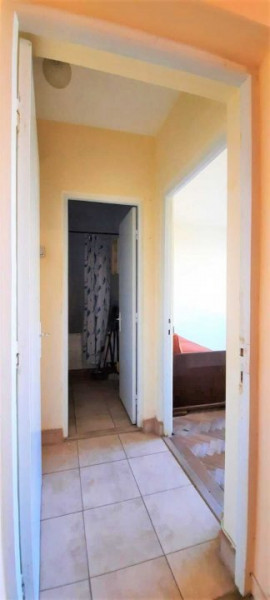 Apartament 2 camere, semidecomandat, nemobilat