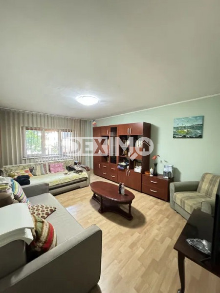 Apartament 2 Camere Decomandate - Casa De Cultura - Parter Cu Balcon