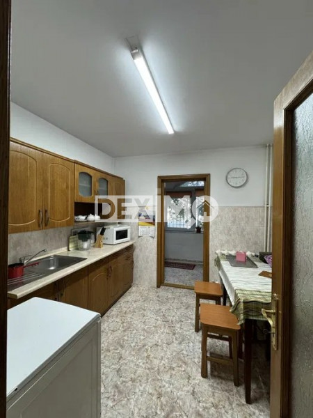 Apartament 2 Camere Decomandate - Casa De Cultura - Parter Cu Balcon