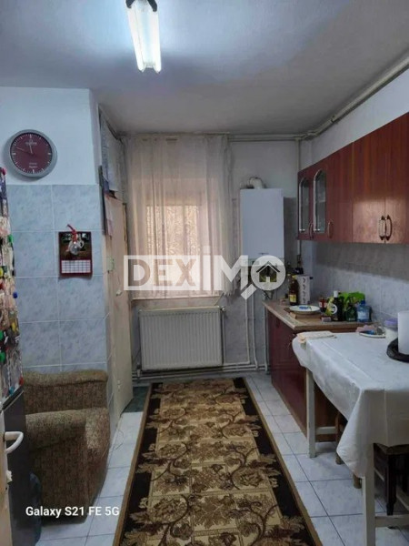 Apartament 4 Camere - Km 5 - Etaj 2 - Centrala Pe Gaze