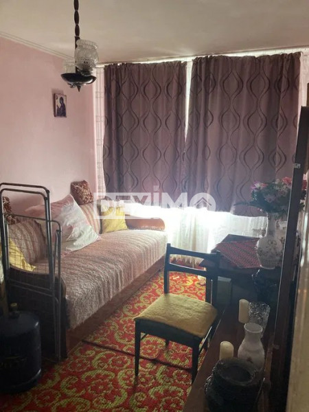 Apartament 4 Camere - Km 4-5 - Etaj 1 - Gaze In Bloc