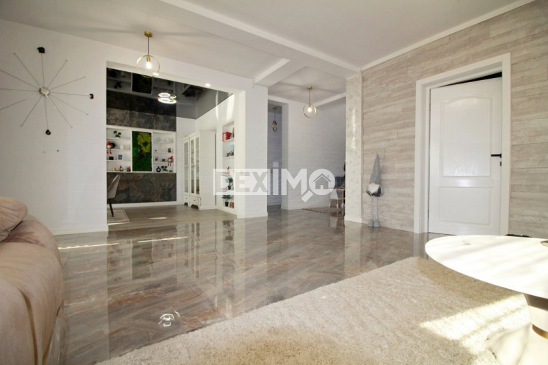 Casa P+1 - Lazu - Ultrafinisata - Mobilata - Comision 0%