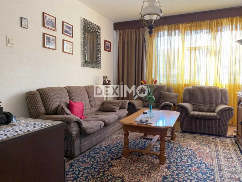 Apartament 4 Camere - Centru - Liceul Traian -  Etaj 1 