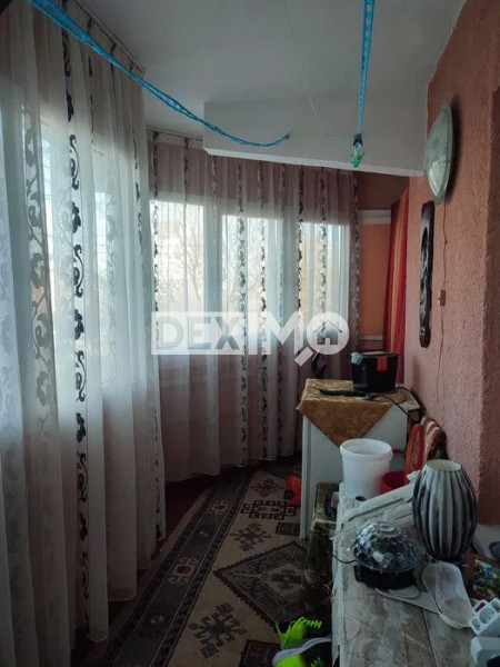 FAR-Apartament 2 Camere 70 Mp  - Etaj Intermediar - Centrala Pe Gaze