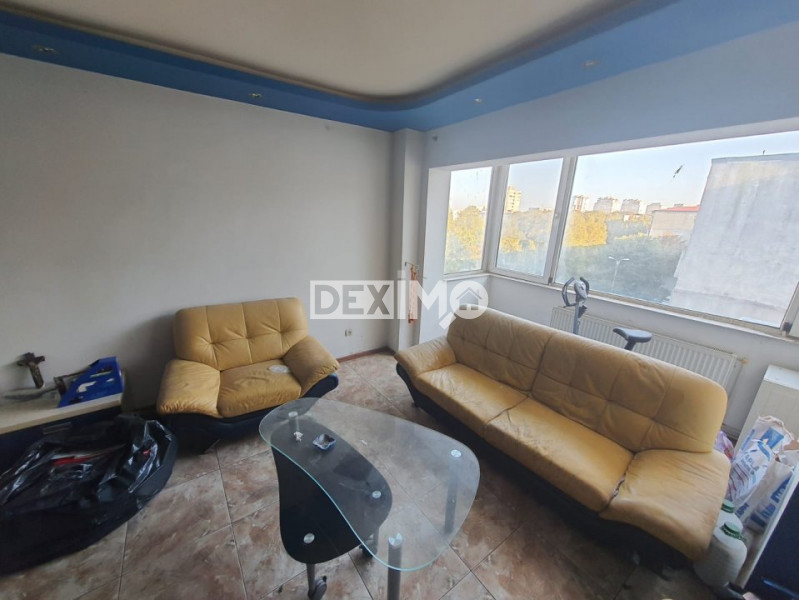 FALEZA NORD-APARTAMENT CU 4 CAMERE ZONA COMPLEX-GAZE