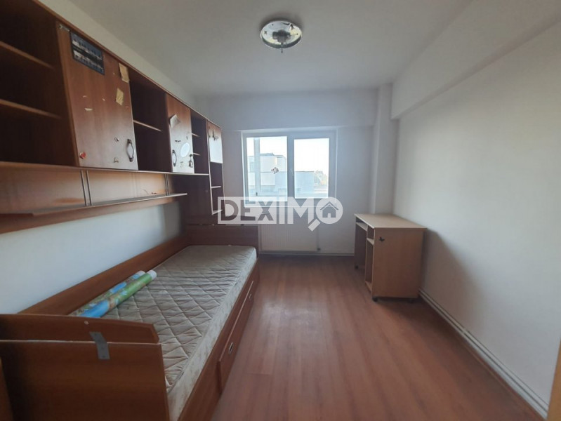FALEZA NORD-APARTAMENT CU 4 CAMERE ZONA COMPLEX-GAZE