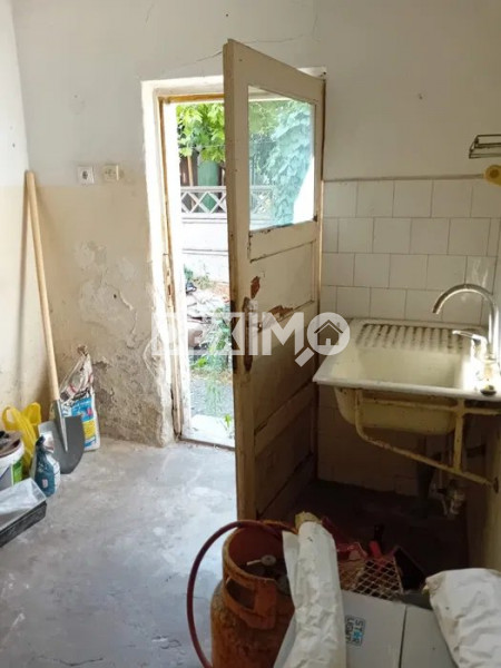 Casa Caramida - Teren 180 Mp - Beci - Gaze La Poarta