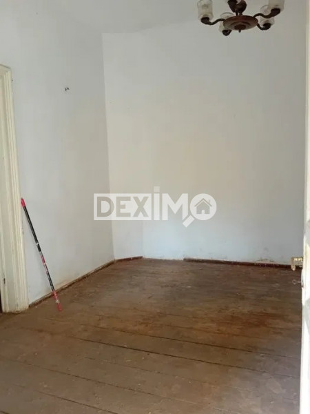 Casa Caramida - Teren 180 Mp - Beci - Gaze La Poarta