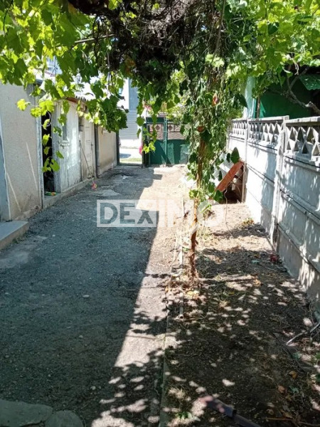 Casa Caramida - Teren 180 Mp - Beci - Gaze La Poarta