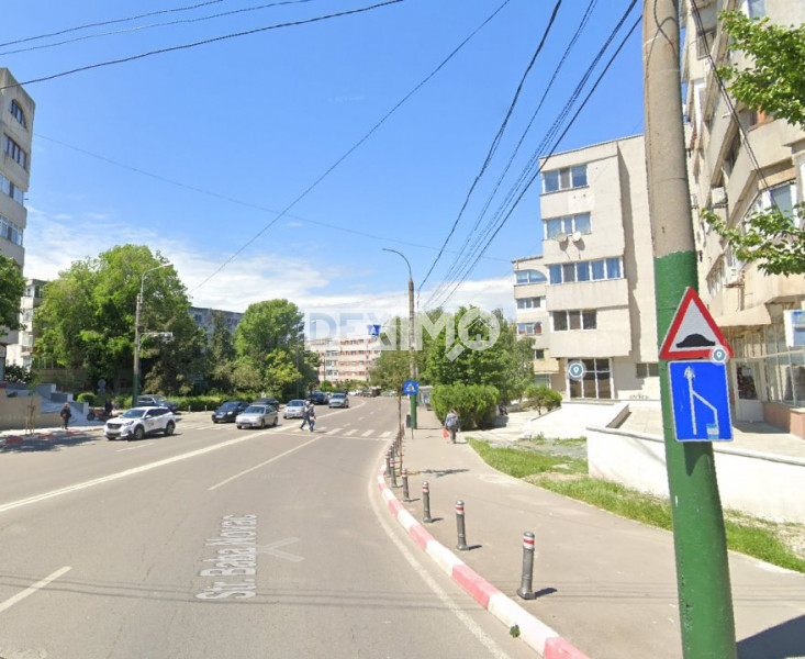 Apartament 2 Camere Decomandate - Casa De Cultura - Etaj 3 - Centrala Pe Gaze