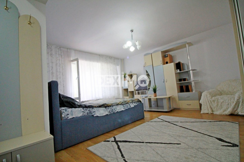 Oportunitate Investitie - Faleza Nord - La Doi Pasi De Plaja REYNA ! 