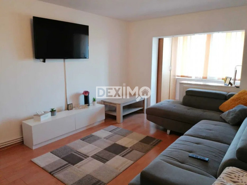 Apartament 3 Camere Decomandate - Zona CET - Mobilat - Centrala Pe Gaze