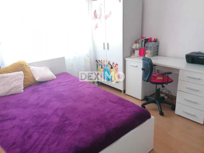 Apartament 3 Camere Decomandate - Zona CET - Mobilat - Centrala Pe Gaze