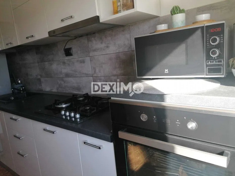 Apartament 3 Camere Decomandate - Zona CET - Mobilat - Centrala Pe Gaze