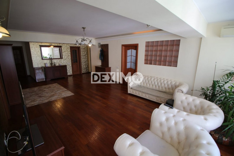 Penthouse 4 Camere 183 mp Euromaterna - Terasa 215 Mp - Piscina - Loc De Parcare