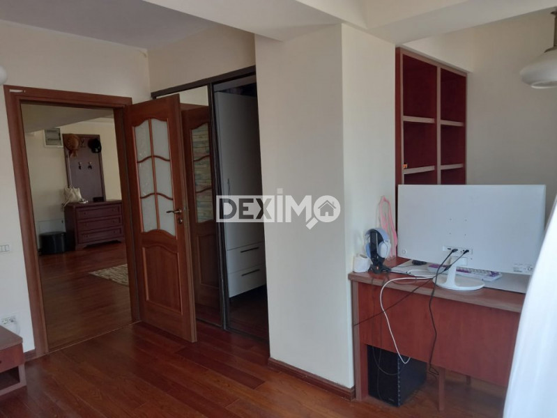 Penthouse 4 Camere 183 mp Euromaterna - Terasa 215 Mp - Piscina - Loc De Parcare