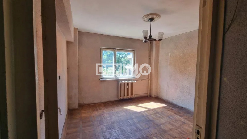 Apartaemnt 2 Camere - Zona Dacia - Etaj 1 - Gaze La Usa