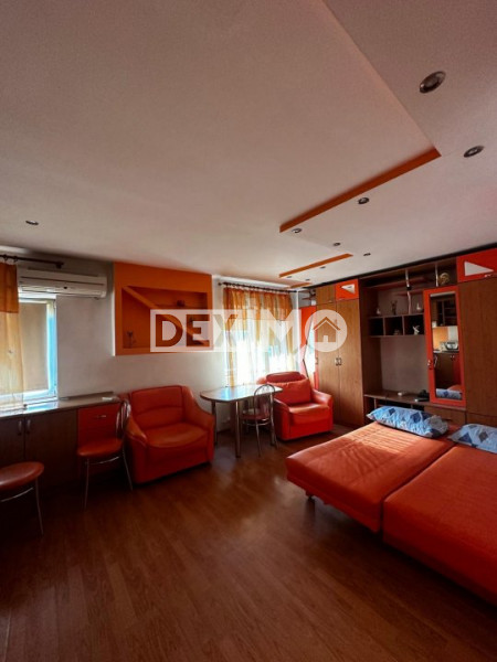 Garsoniera Open Space - Scoala 8 - Etaj 1 - Mobilata Complet