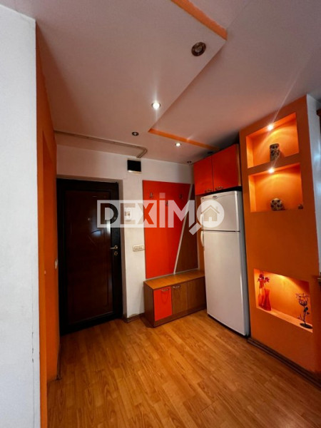 Garsoniera Open Space - Scoala 8 - Etaj 1 - Mobilata Complet