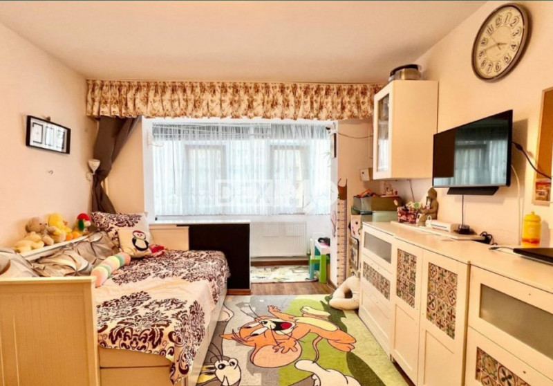 Apartament 2 Camere - Zona CET - Etaj Intermediar - Mobilat - Centrala Pe Gaze