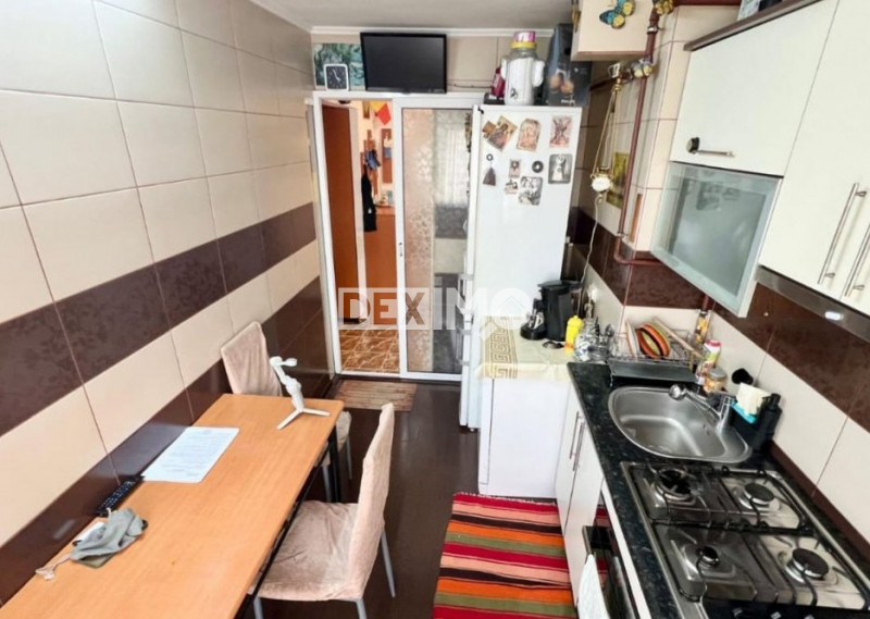 Apartament 2 Camere - Zona CET - Etaj Intermediar - Mobilat - Centrala Pe Gaze