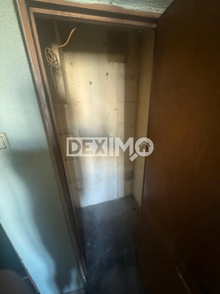 Apartament 2 Camere - Zona Dacia - Etaj 4 Cu Pod - Gaze Pe Scara