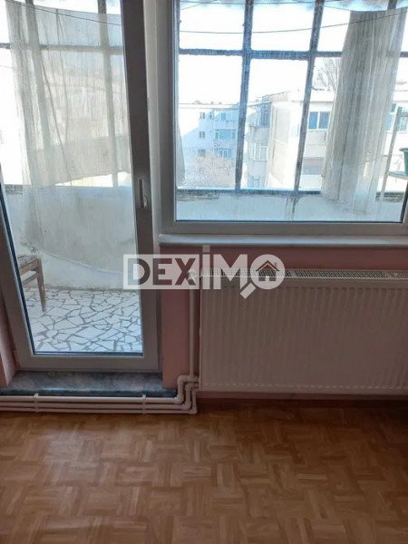 Apartament 3 Camere Decomandate - Parta 6 - Centrala Pe Gaze