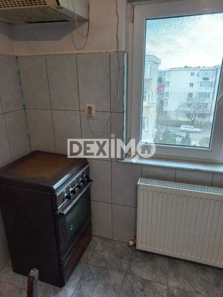 Apartament 3 Camere Decomandate - Parta 6 - Centrala Pe Gaze