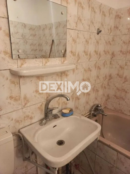 Apartament 3 Camere Decomandate - Parta 6 - Centrala Pe Gaze