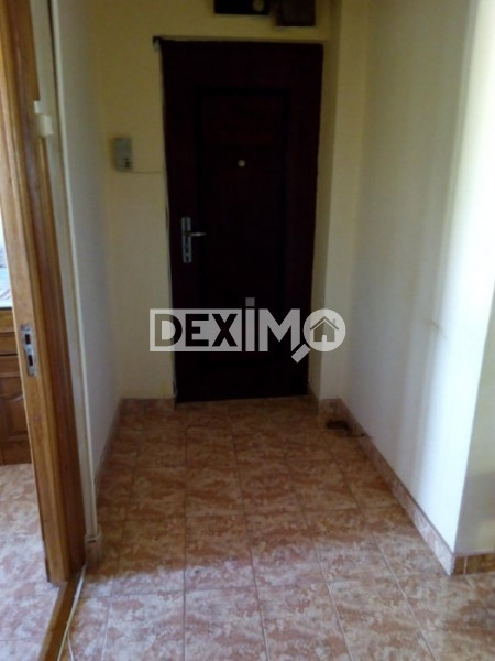 Tomis III - Soveja Apartament cu 3 camere decomandate - Izolat