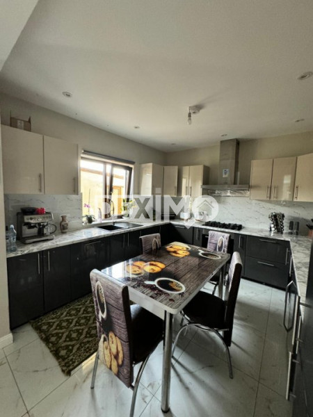 Casa P+1 - Lumina - Teren 500 Mp - Mobilata - Foisor - Garaj - Beci