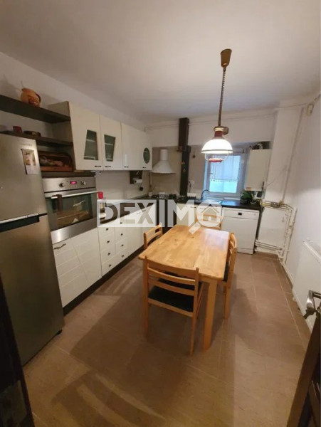 TOMIS III-ANAF ET 1 APARTAMENT CU 3 CAMERE MOBILAT CENTRALA GAZE