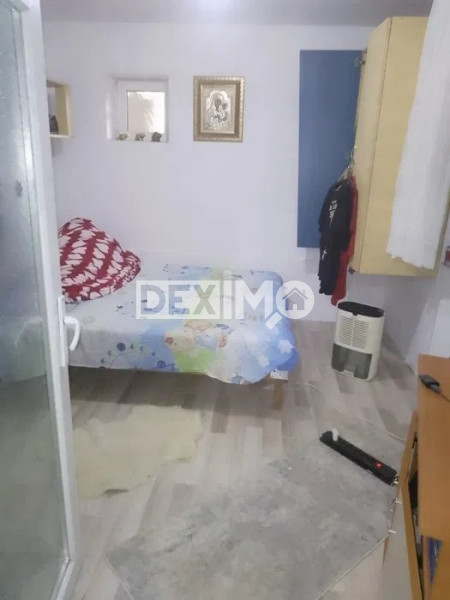 Casa 3 Camere - Zona Bratianu - Teren 200 Mp - Centrala Pe Gaze - Garaj