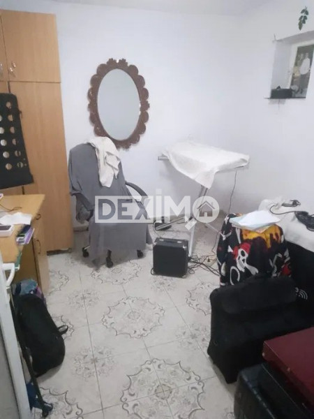 Casa 3 Camere - Zona Bratianu - Teren 200 Mp - Centrala Pe Gaze - Garaj