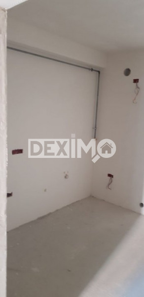 Apartament 3 Camere - Zona Compozitori - La Alb - Loc De Parcare