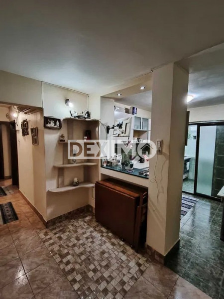 Apartament 3 Camere - Km 5 - Etaj 1 - Mobilat - Centrala Gaze