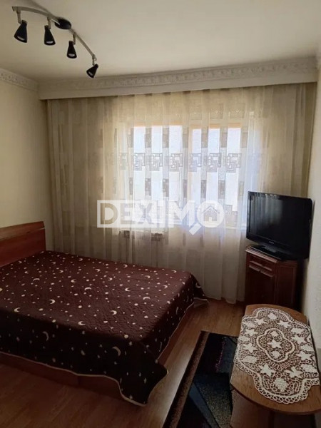 Apartament 2 Camere Calsic - Casa Cultura - Etaj 3 - Gaze Pe Scara