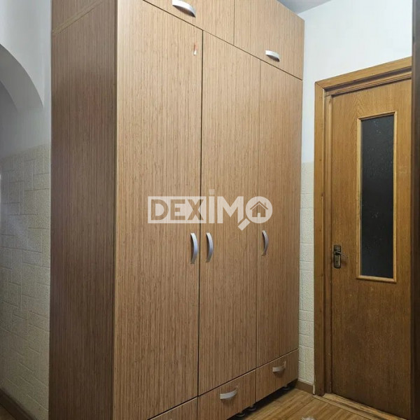 Apartament 4 Camere - Casa De Cultura - Etaj 2 - Mobilat - Centrala Gaze