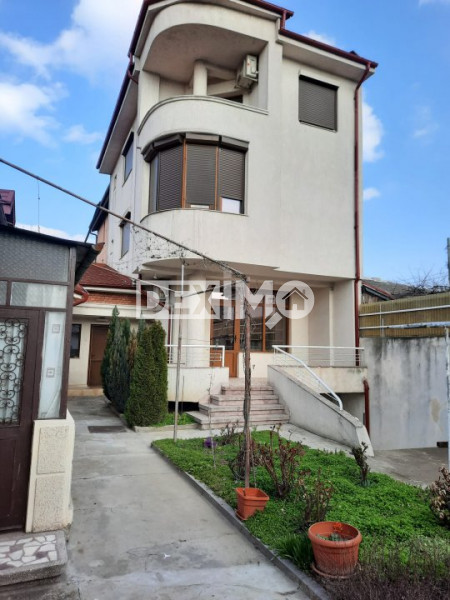 Proprietate Deosebita - 3 Corpuri - Pozitionare Centrala - Ideal Investitie