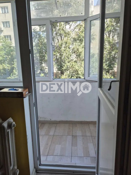 Apartament 3 Camere - Km 4-5 - Etaj 3 - Gaze La Usa