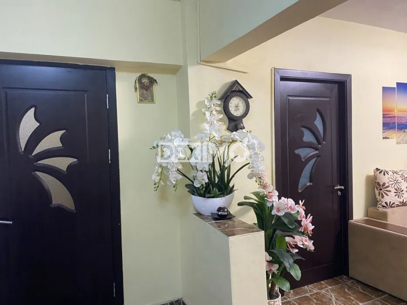 Apartament 3 Camere - Zona CET - Etaj 1 - Mobilat - Centrala Pe Gaze