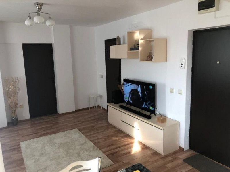 Apartament 2 camere,semidecomandat,centrala imobil,finisaje Moderne