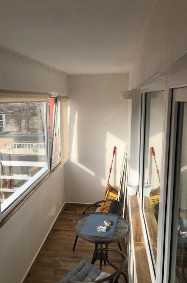 Apartament 2 camere,semidecomandat,centrala imobil,finisaje Moderne