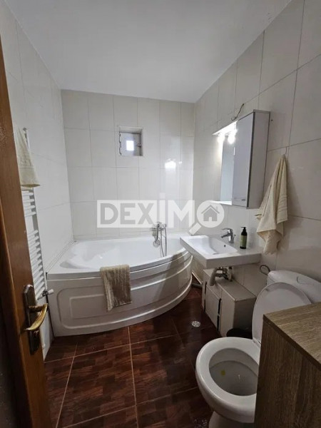 TOMIS III-ANAF APARTAMENT CU 2 CAMERE MOBILAT CENTRALA GAZE 60 MP