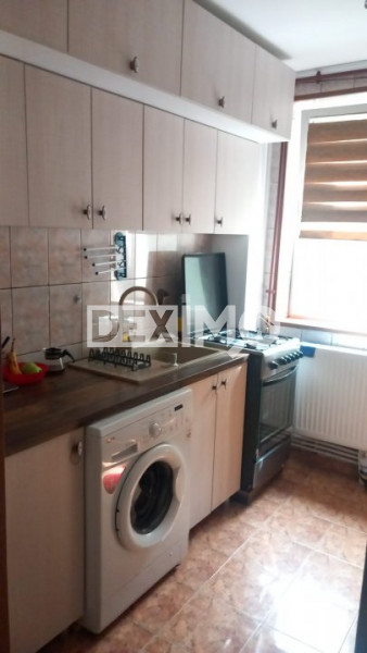 Apartament 2 Camere - Zona Abator - Etaj 1 - Centrala Pe Gaze