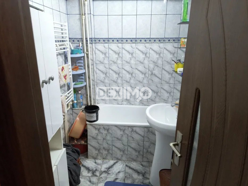 FAR-APARTAMENT CU 3 CAMERE DECOMANDAT CENTRALA GAZE