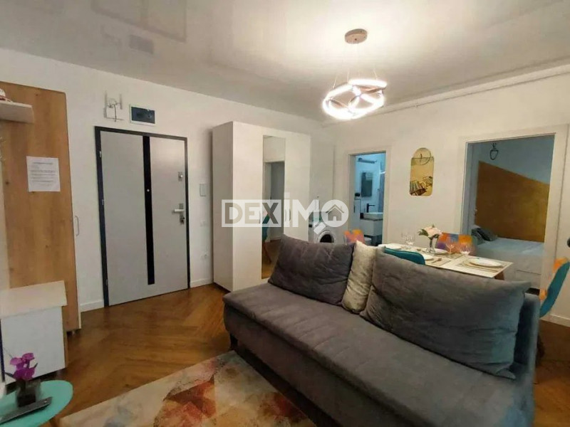 Apartament 2 Camere - Pe Promenada - Vedere Laterala La Mare