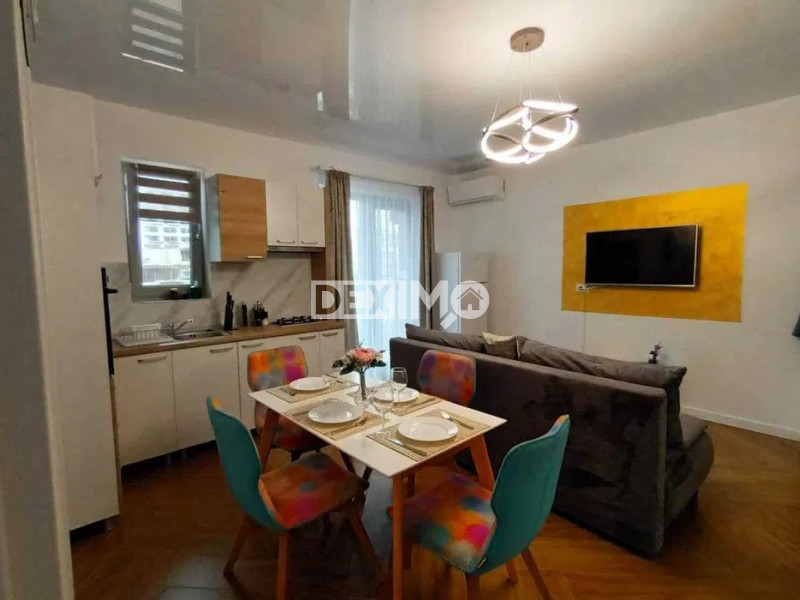 Apartament 2 Camere - Pe Promenada - Vedere Laterala La Mare