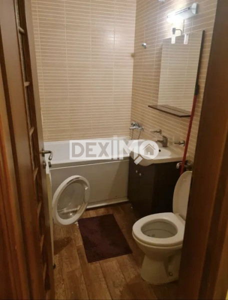 Studio - Zona Gara BCR - Etaj 1 - Gaze La Usa